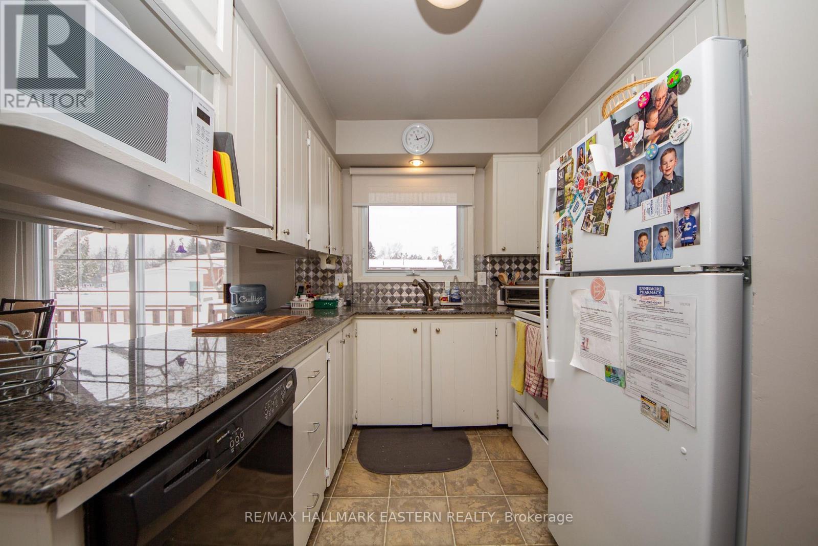 664 Deerfield Crescent, Selwyn, Ontario  K0L 1T0 - Photo 10 - X12762172