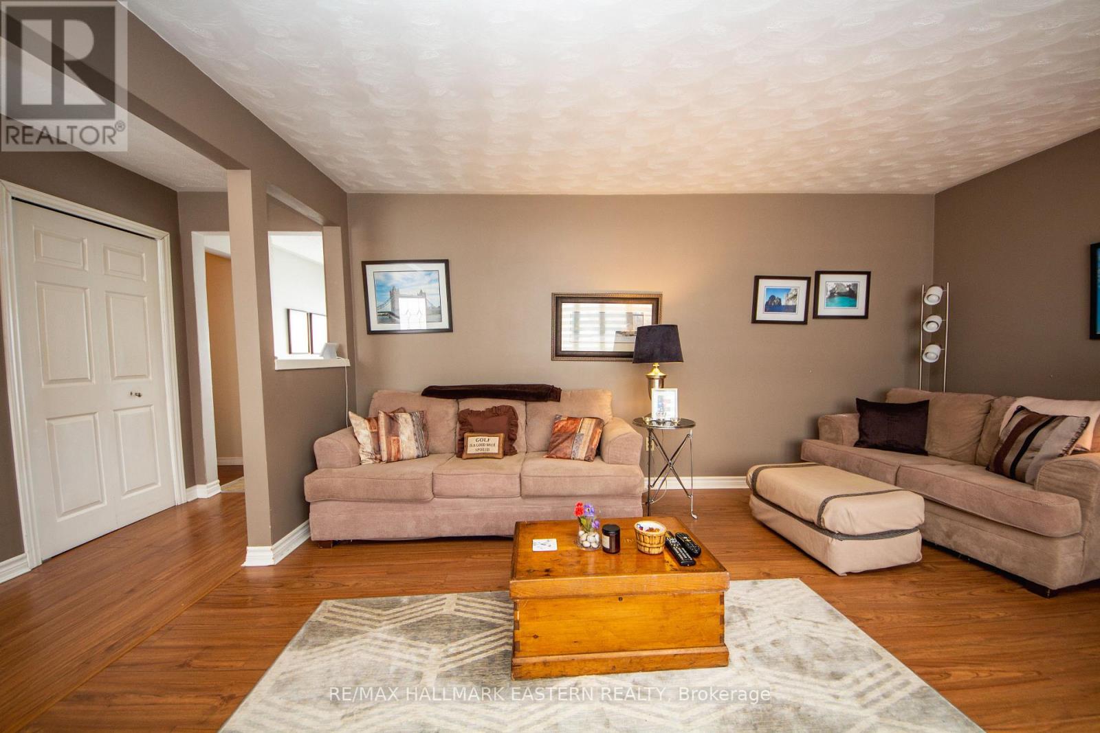 664 Deerfield Crescent, Selwyn, Ontario  K0L 1T0 - Photo 4 - X12762172