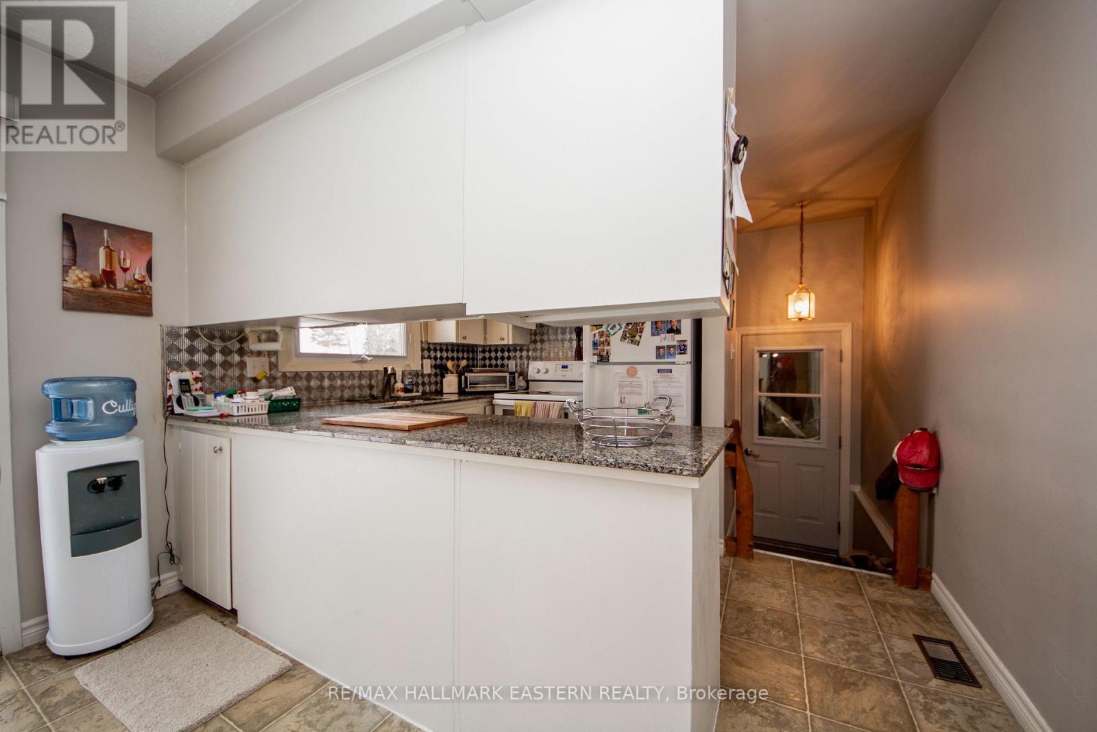 664 Deerfield Crescent, Selwyn, Ontario  K0L 1T0 - Photo 8 - X12762172