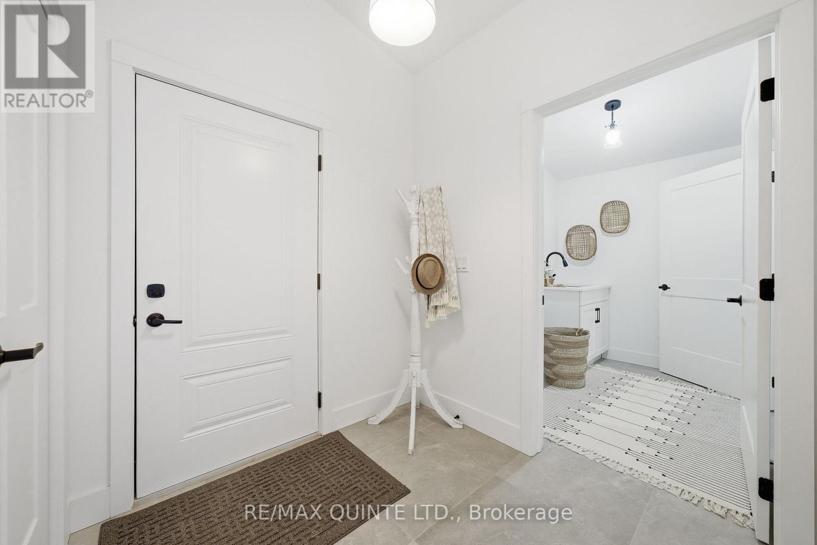 225 Mitchells Crossroad, Prince Edward County (North Marysburg Ward), Ontario  K0K 2T0 - Photo 10 - X12762330