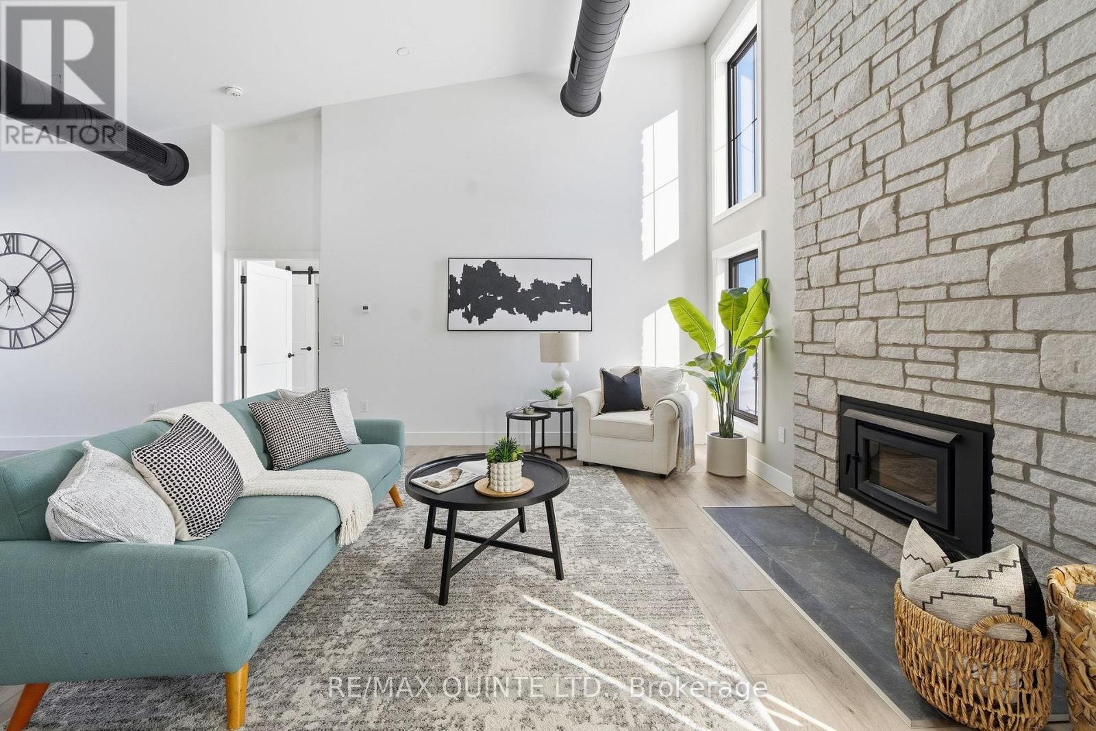 225 Mitchells Crossroad, Prince Edward County (North Marysburg Ward), Ontario  K0K 2T0 - Photo 12 - X12762330