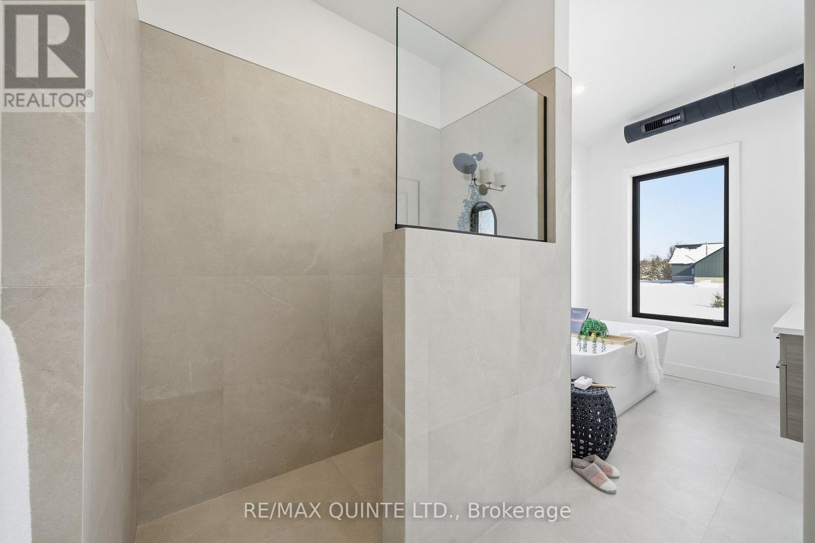 225 Mitchells Crossroad, Prince Edward County (North Marysburg Ward), Ontario  K0K 2T0 - Photo 34 - X12762330