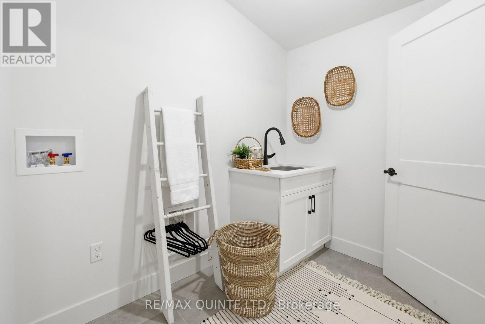 225 Mitchells Crossroad, Prince Edward County (North Marysburg Ward), Ontario  K0K 2T0 - Photo 42 - X12762330