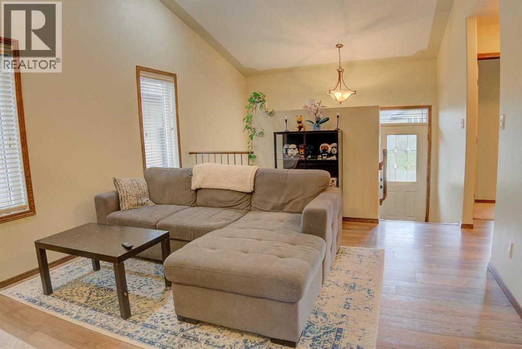 39 Reynolds Road, Sylvan Lake, Alberta  T4S 0C2 - Photo 8 - A2281420