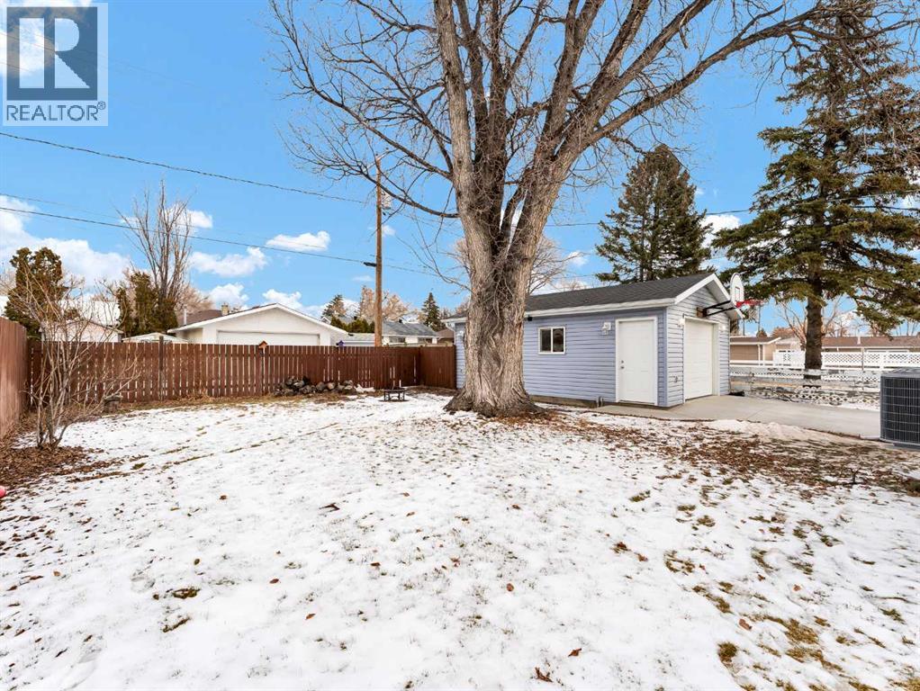 228 12 Street Nw, Medicine Hat, Alberta  T1A 6P9 - Photo 35 - A2282799