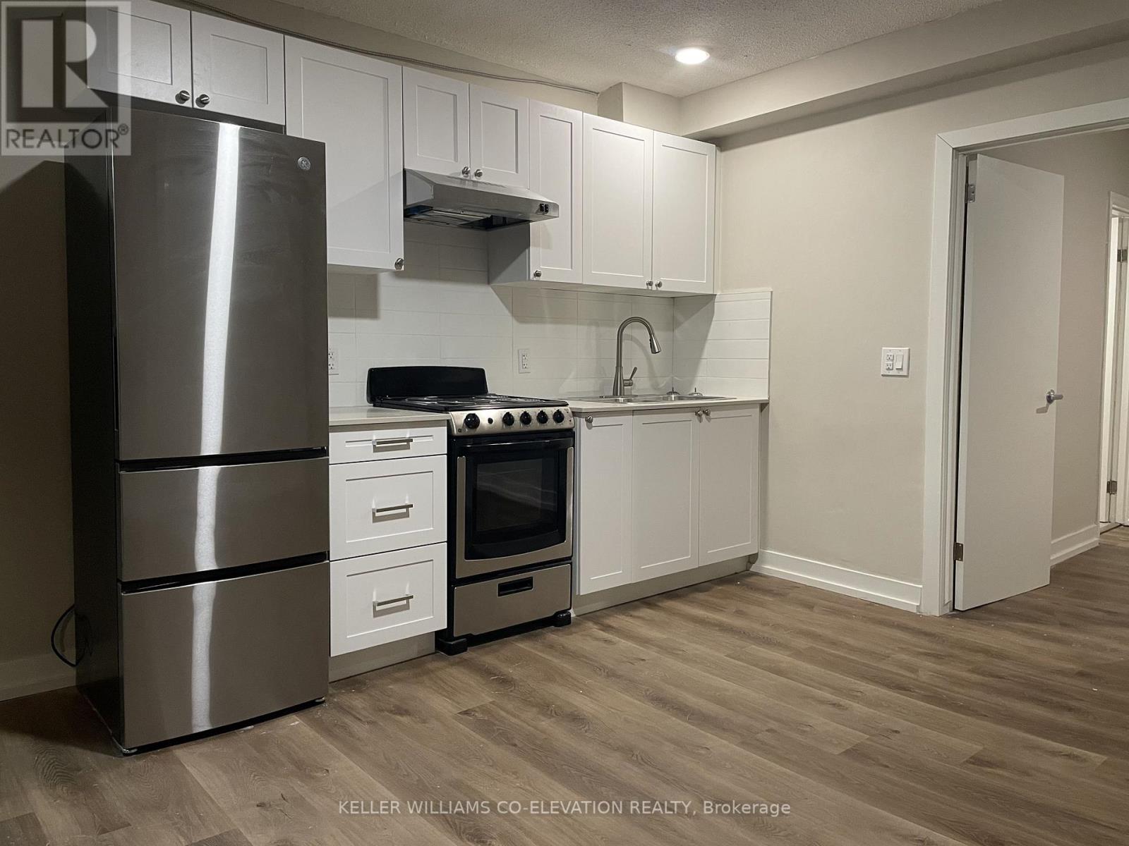 A - 133 Prospect Street S, Hamilton, Ontario  L8M 1M6 - Photo 2 - X12654258