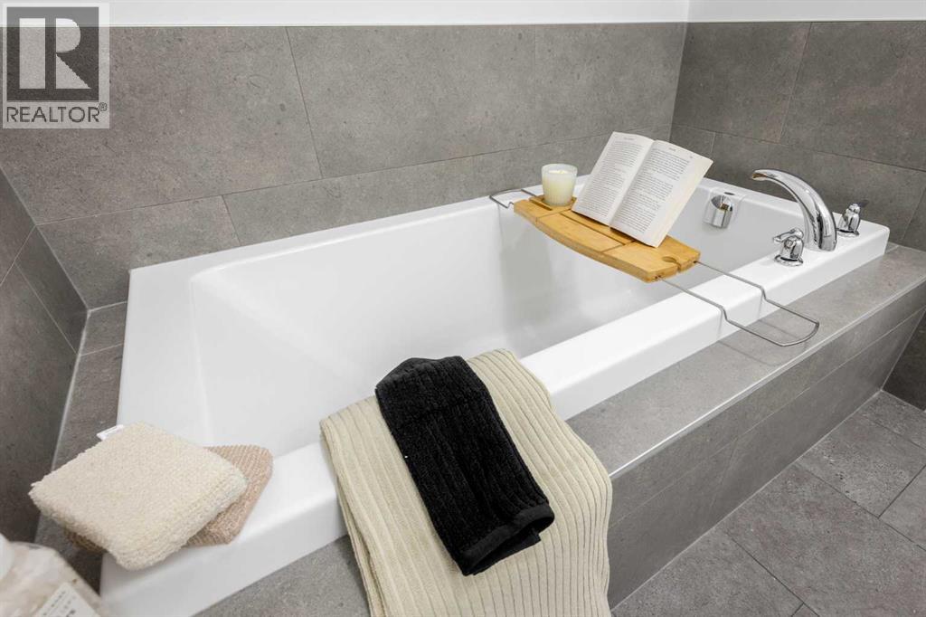 83 Saddlebred Place, Cochrane, Alberta  T4C 3E7 - Photo 16 - A2270404