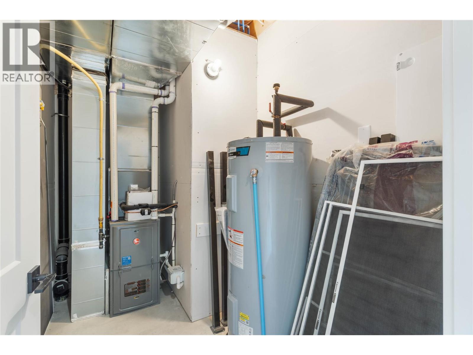 300 Brooke Drive, Chase, British Columbia  V0E 1M0 - Photo 11 - 10375026