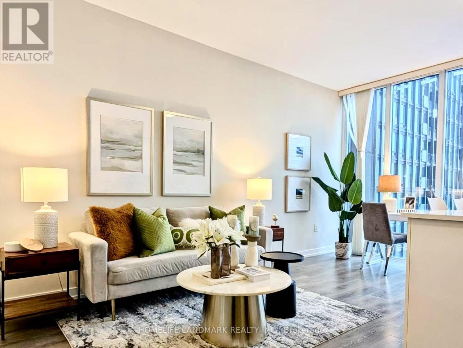 2702 - 426 University Avenue, Toronto, Ontario  M5G 1S9 - Photo 2 - C12761994