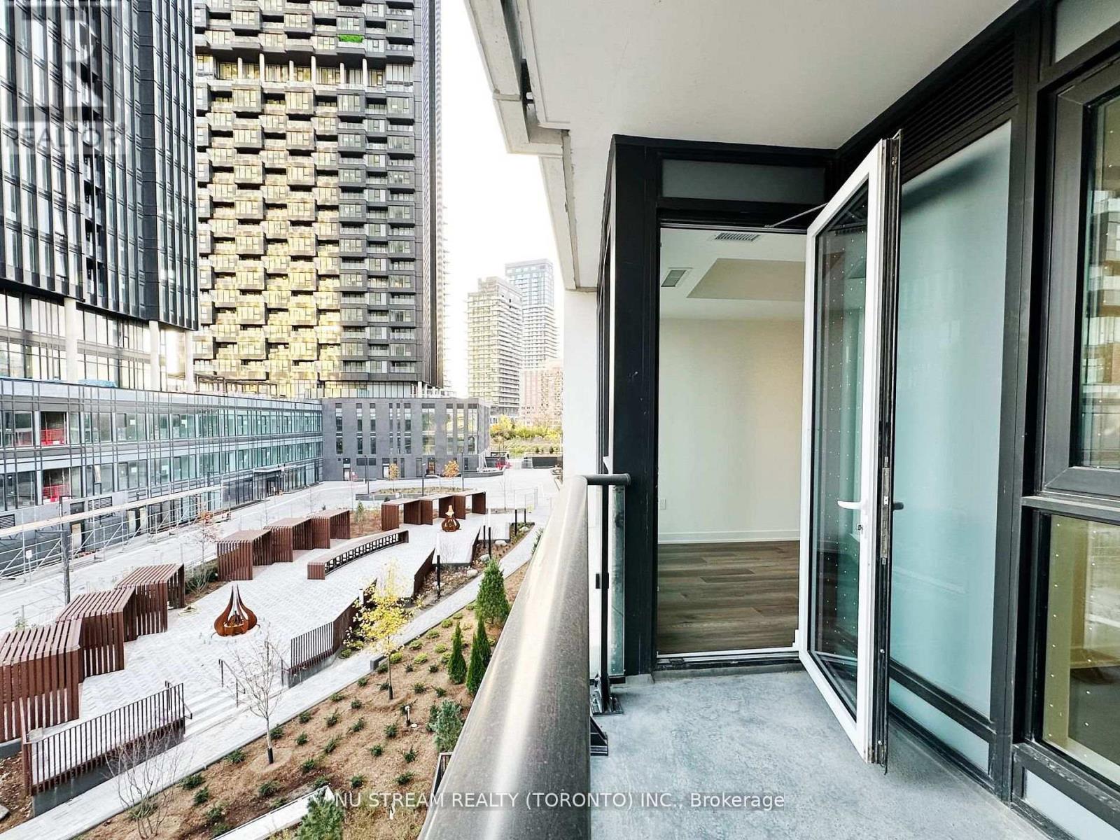 326 - 1 Kyle Lowry Road, Toronto, Ontario  M3C 0S6 - Photo 10 - C12762002