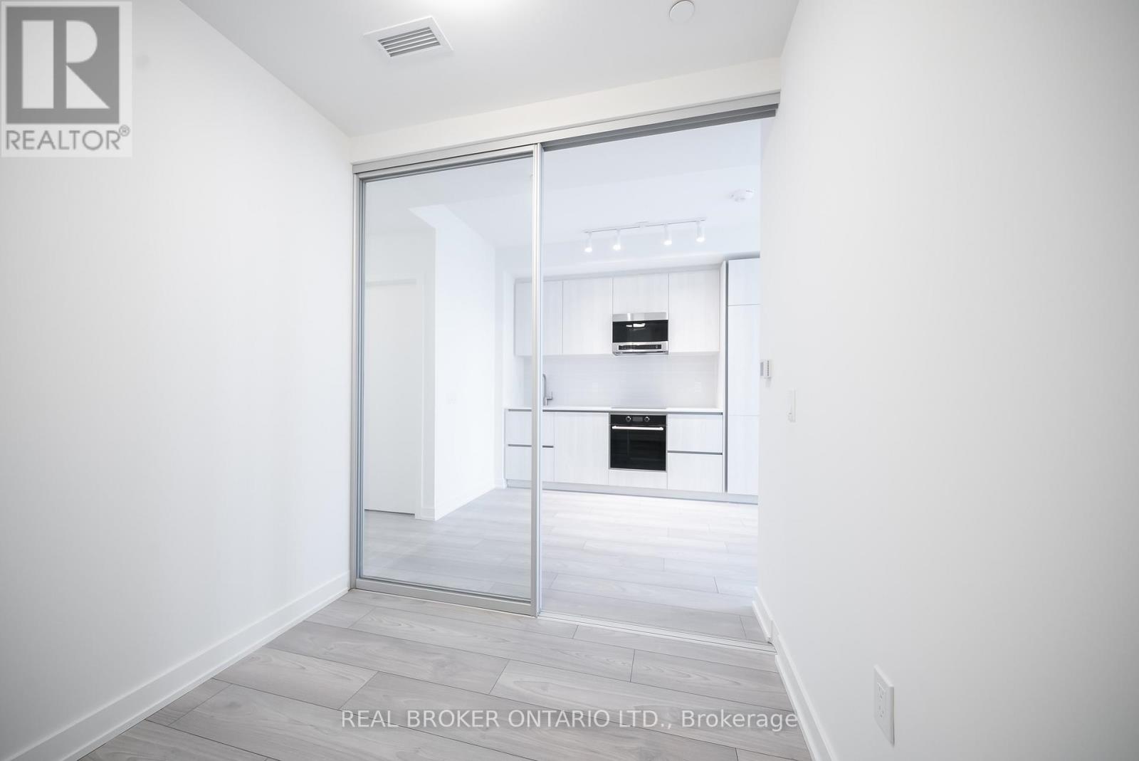 2511 - 110 Broadway Avenue, Toronto, Ontario  M4P 1V7 - Photo 7 - C12762014