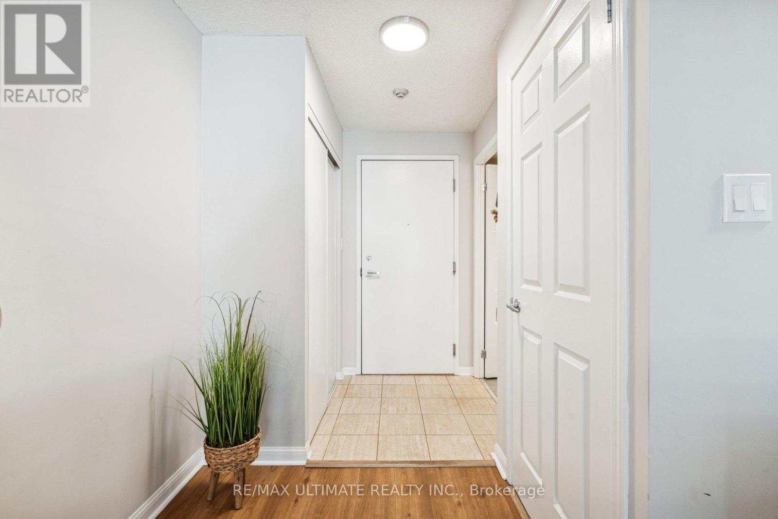 720 - 230 Queens Quay W, Toronto, Ontario  M5J 2Y7 - Photo 15 - C12762024