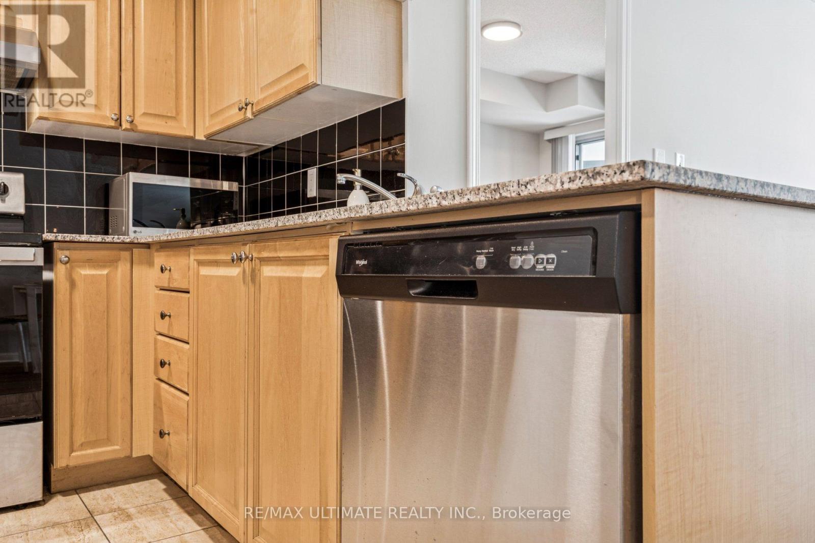 720 - 230 Queens Quay W, Toronto, Ontario  M5J 2Y7 - Photo 20 - C12762024