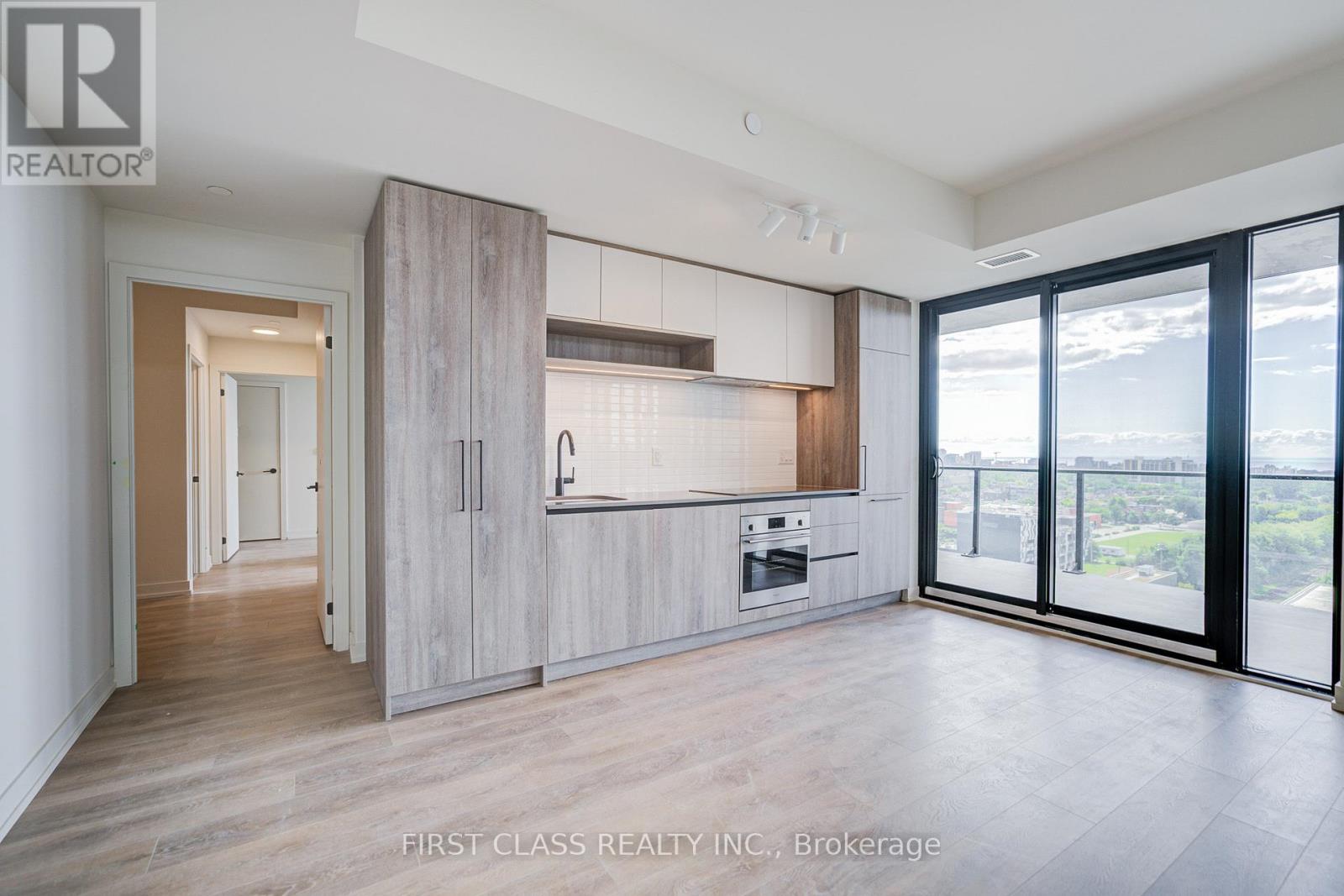 1604 - 181 Sterling Road, Toronto (Dufferin Grove), Ontario  M6R 2B2 - Photo 13 - C12762078