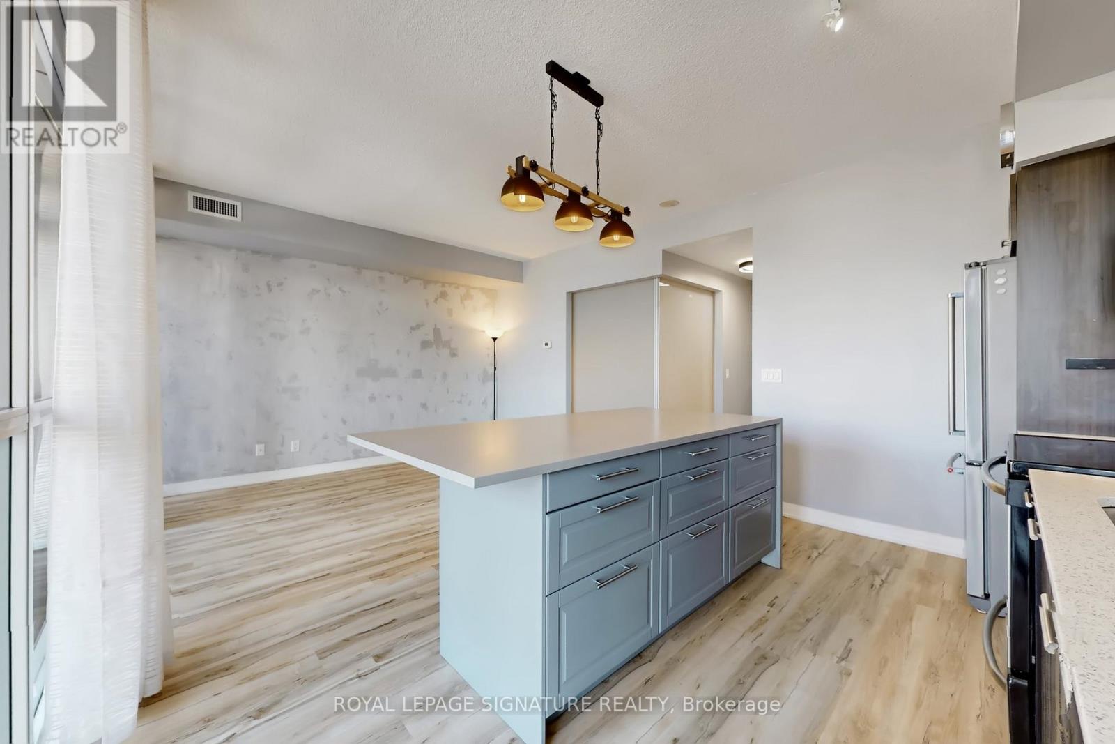 329 - 169 Fort York Boulevard, Toronto, Ontario  M5V 0C8 - Photo 9 - C12762104