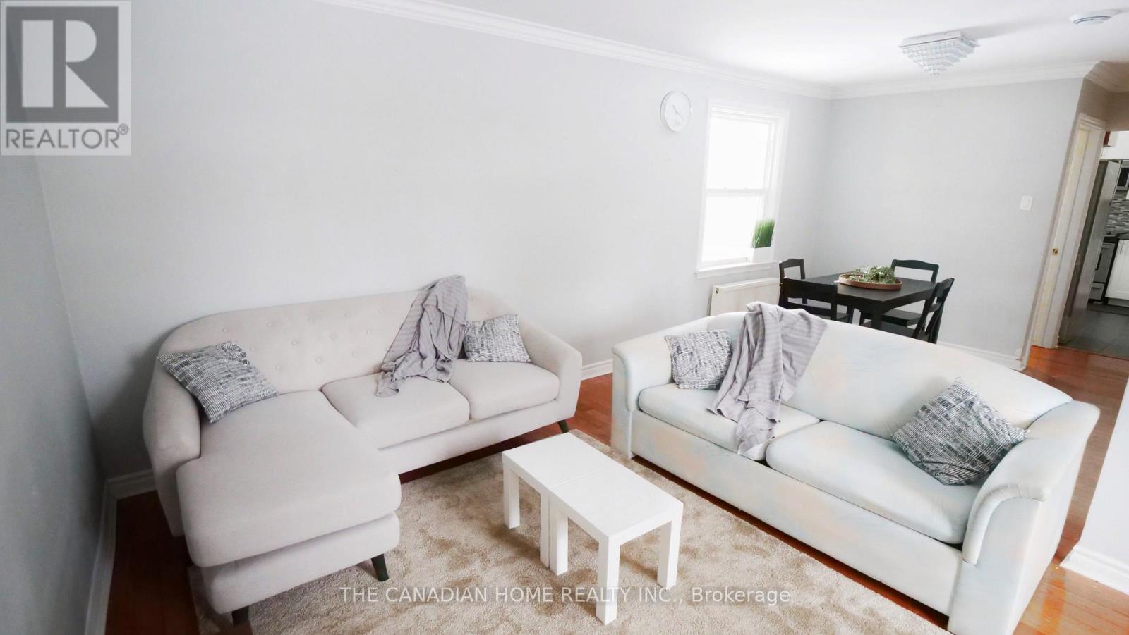 174 Patricia Avenue, Toronto, Ontario  M2M 1J5 - Photo 2 - C12762134