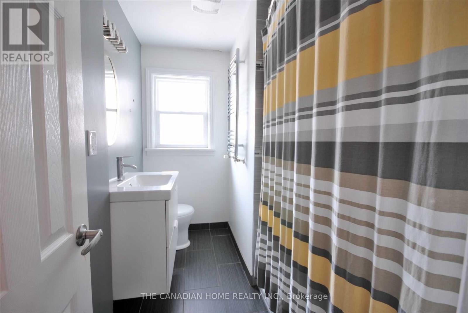 174 Patricia Avenue, Toronto, Ontario  M2M 1J5 - Photo 6 - C12762134