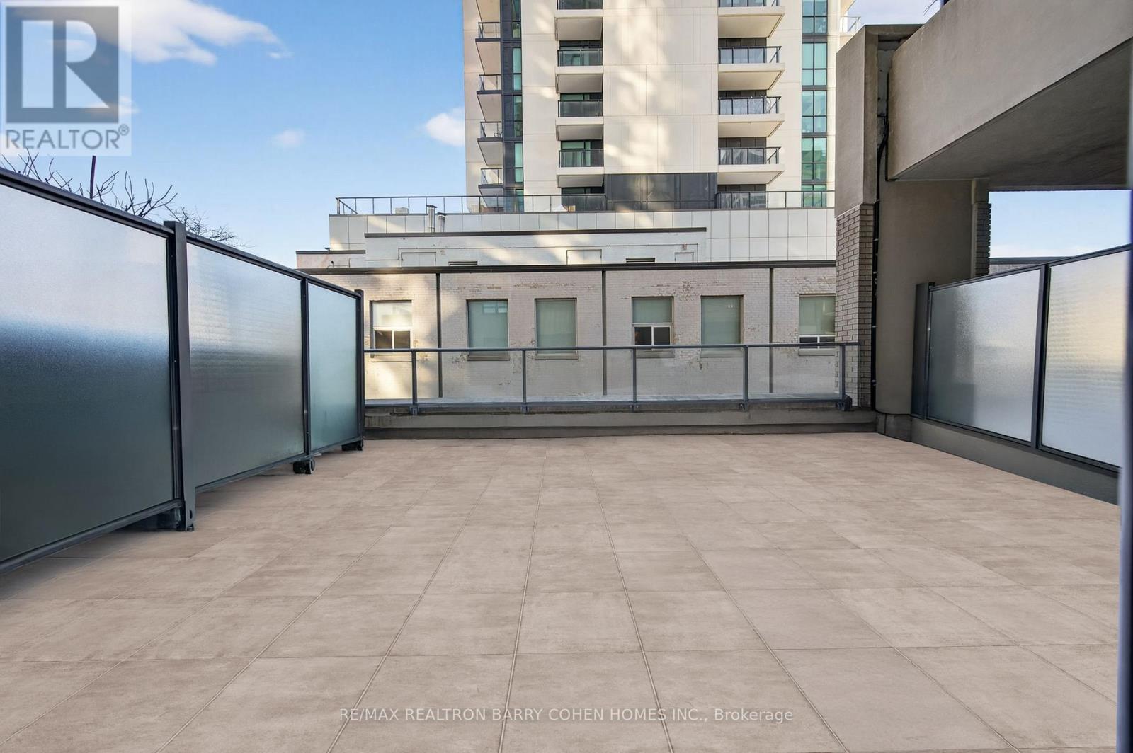 301 - 500 St Clair Avenue W, Toronto, Ontario  M6C 1A8 - Photo 14 - C12762136