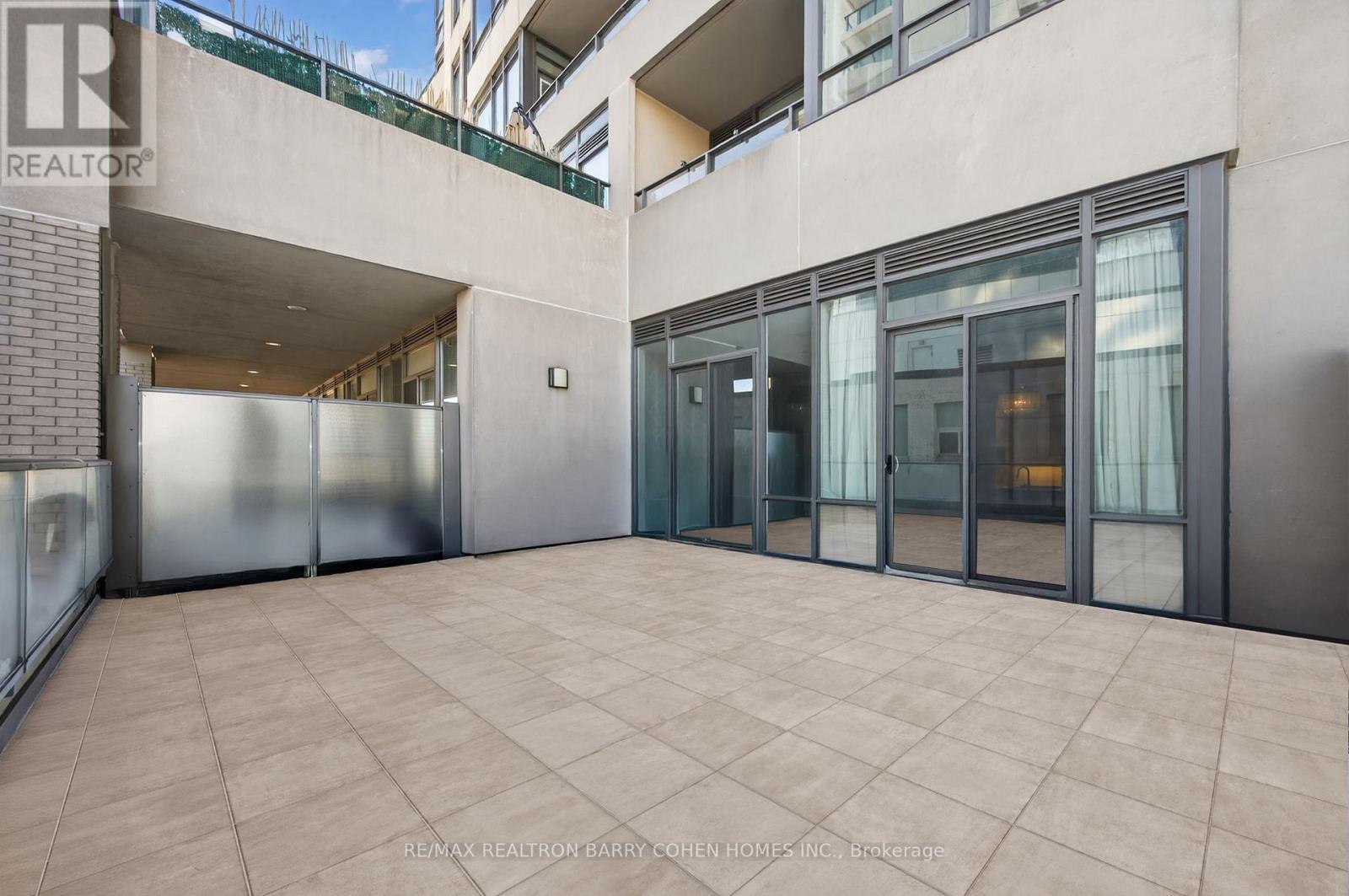 301 - 500 St Clair Avenue W, Toronto, Ontario  M6C 1A8 - Photo 15 - C12762136