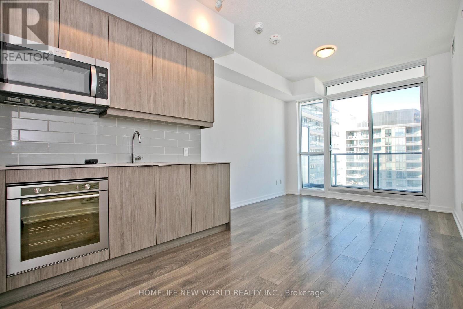 2004 - 32 Forest Manor Road, Toronto, Ontario  M2J 1M5 - Photo 5 - C12762148