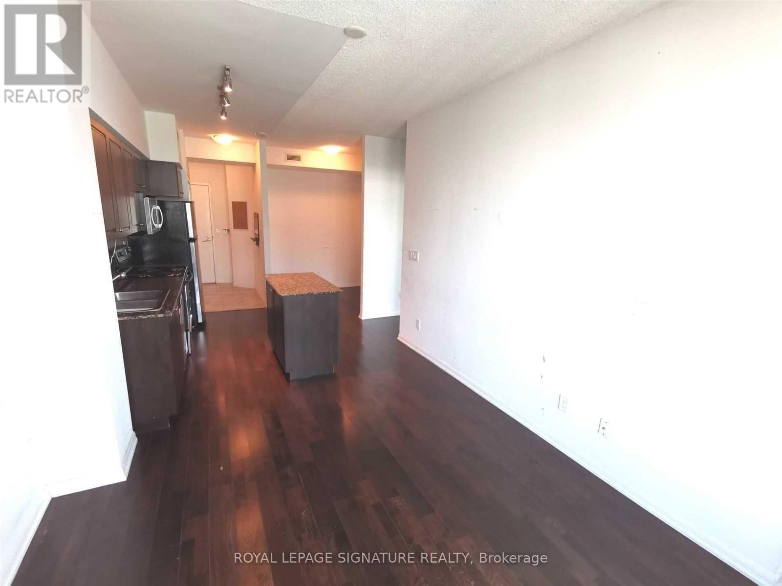 3709 - 215 Fort York Boulevard, Toronto, Ontario  M5V 4A2 - Photo 2 - C12762180