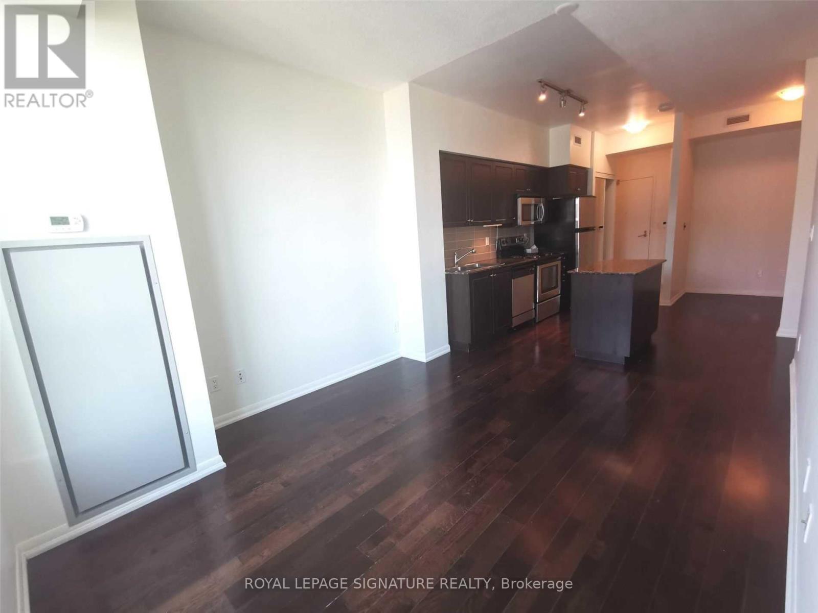 3709 - 215 Fort York Boulevard, Toronto, Ontario  M5V 4A2 - Photo 5 - C12762180