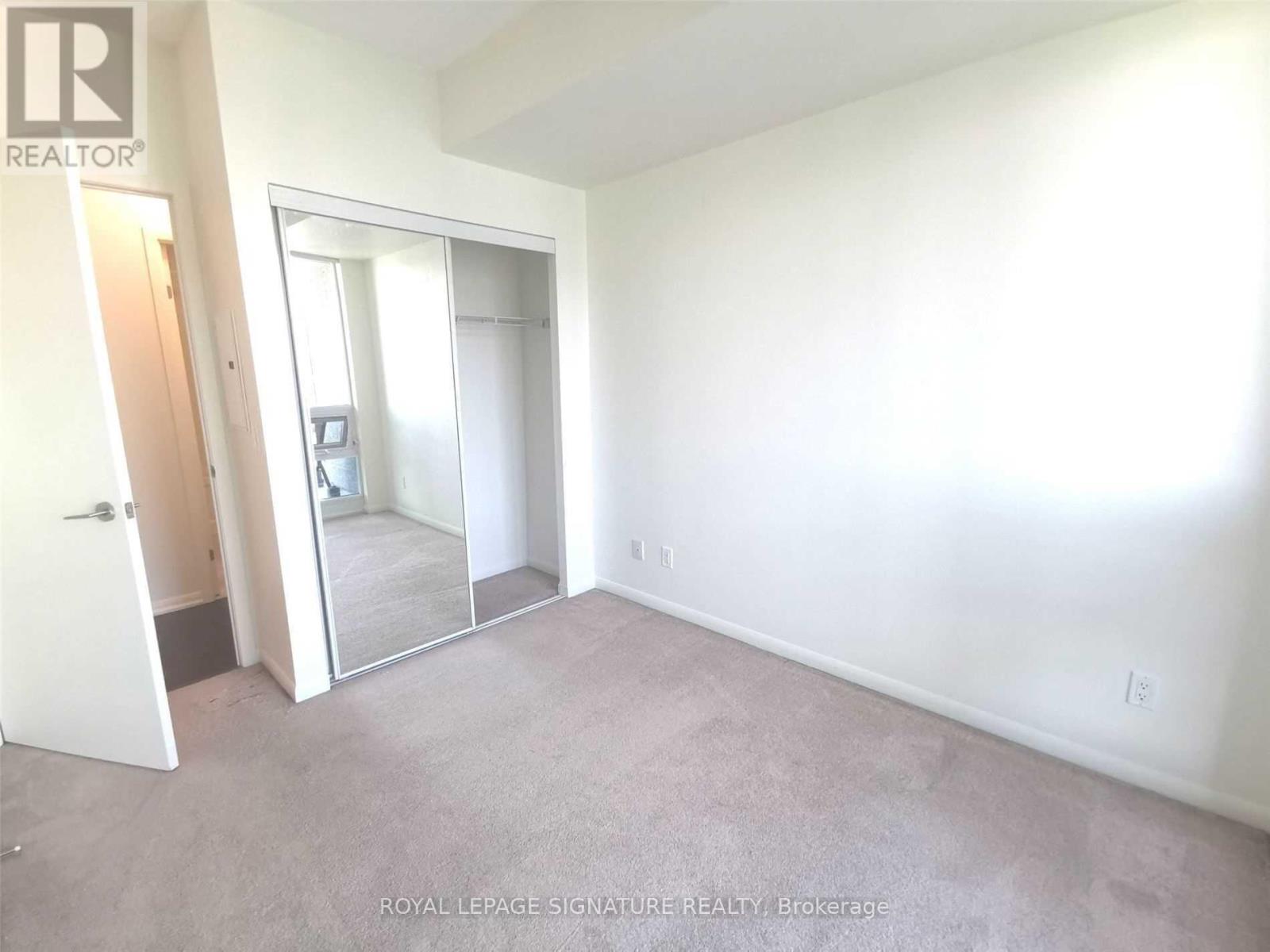 3709 - 215 Fort York Boulevard, Toronto, Ontario  M5V 4A2 - Photo 9 - C12762180