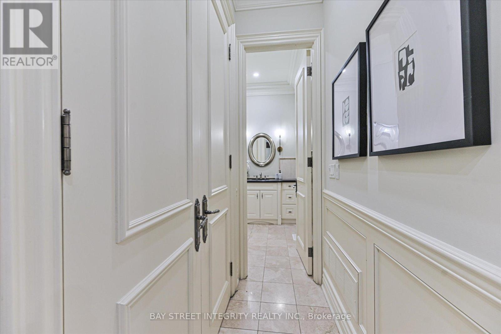 121 Caribou Road, Toronto, Ontario  M5N 2B1 - Photo 18 - C12762198