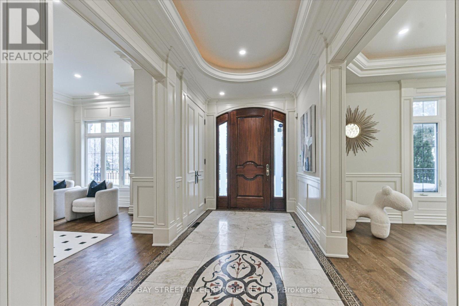 121 Caribou Road, Toronto, Ontario  M5N 2B1 - Photo 3 - C12762198