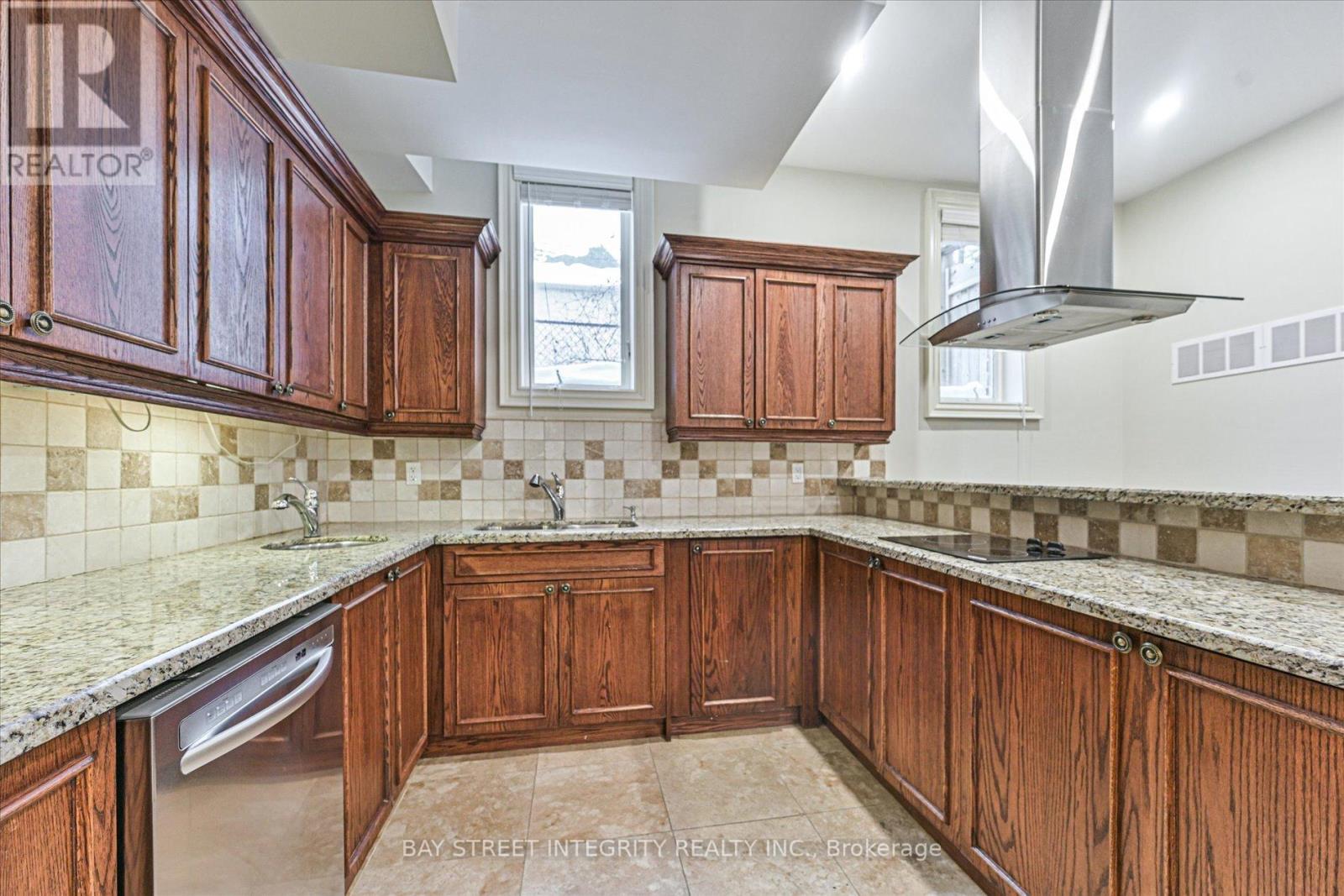 121 Caribou Road, Toronto, Ontario  M5N 2B1 - Photo 40 - C12762198