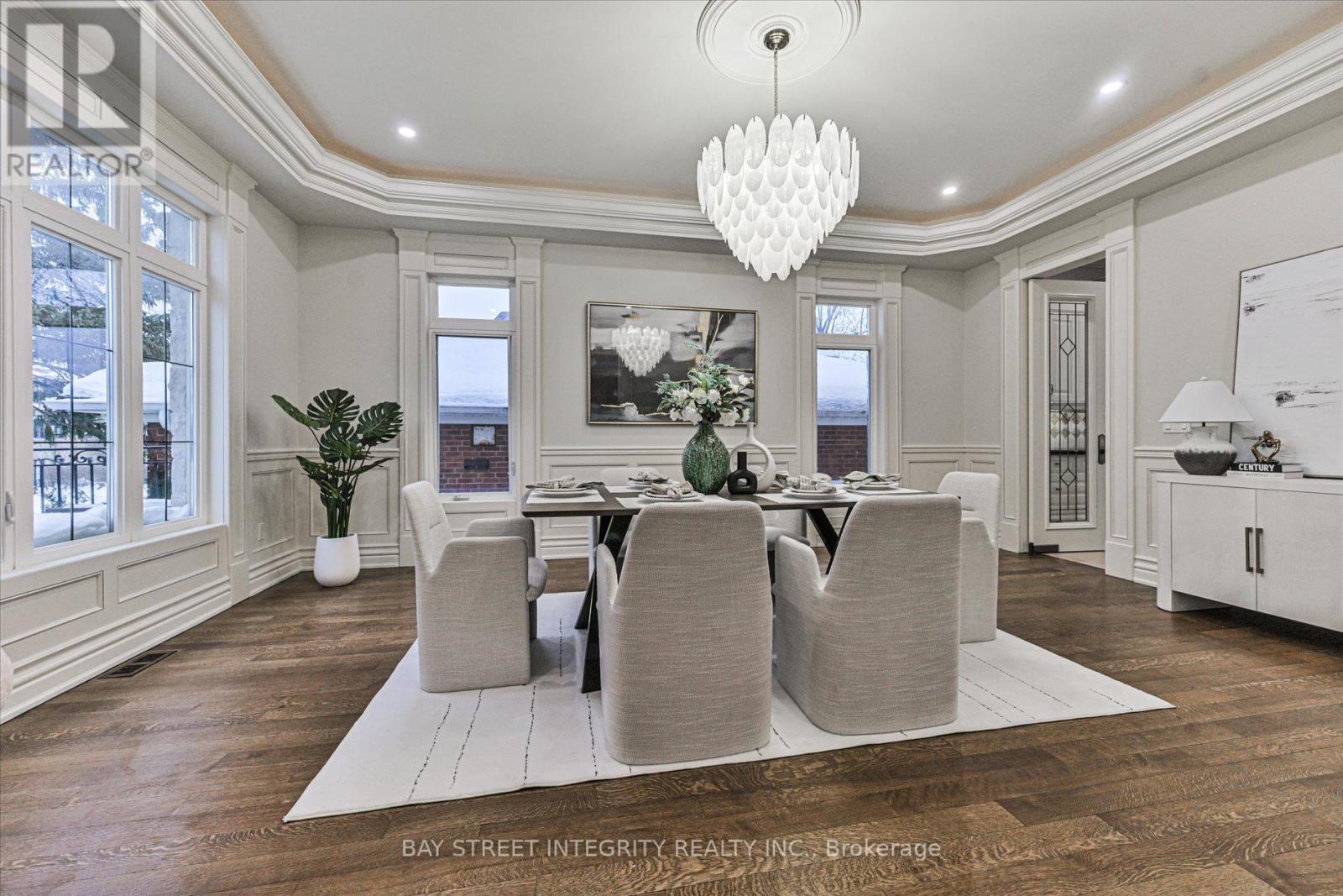 121 Caribou Road, Toronto, Ontario  M5N 2B1 - Photo 7 - C12762198