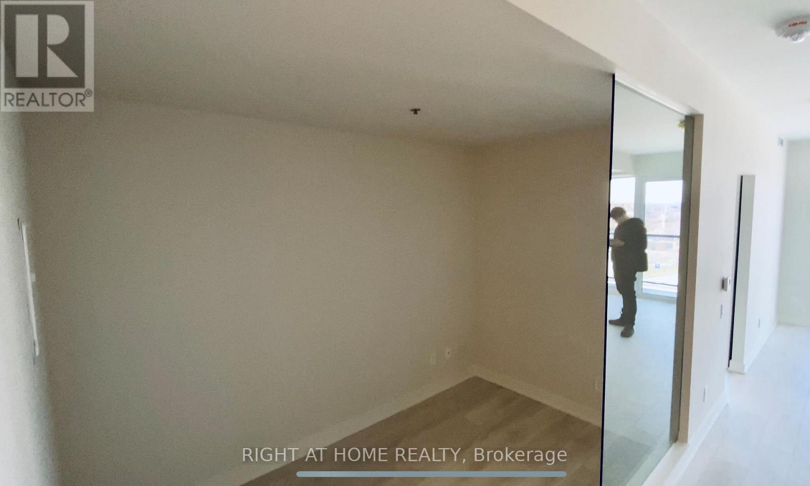 2110 - 6 Sonic Way, Toronto, Ontario  M3C 0P1 - Photo 12 - C12762200