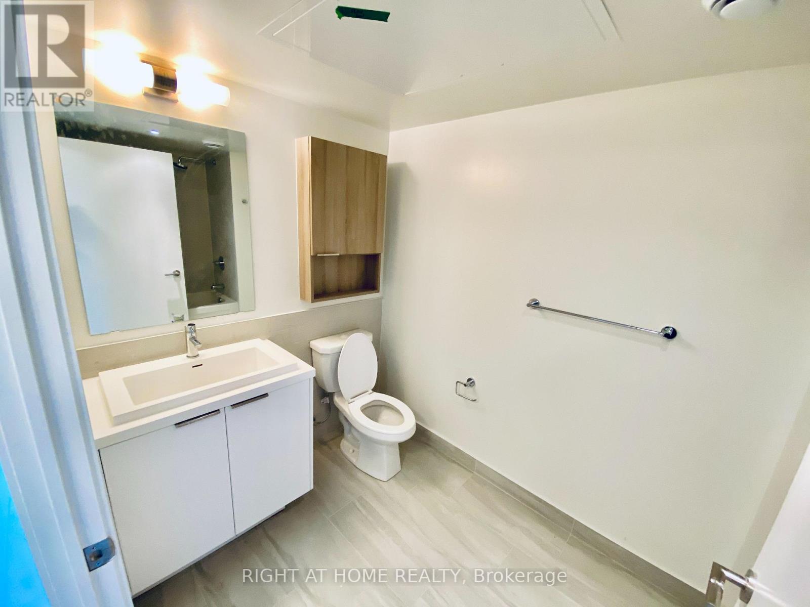 2110 - 6 Sonic Way, Toronto, Ontario  M3C 0P1 - Photo 5 - C12762200