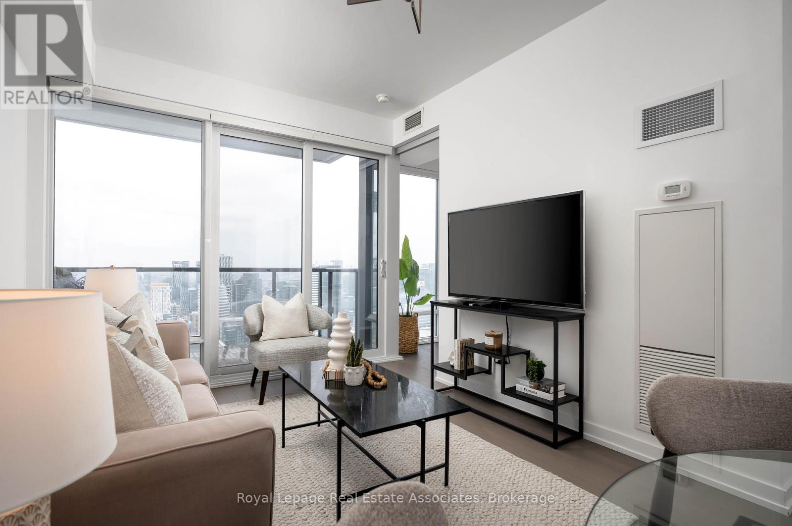 3706 - 488 University Avenue, Toronto, Ontario  L6H 3V8 - Photo 14 - C12762208