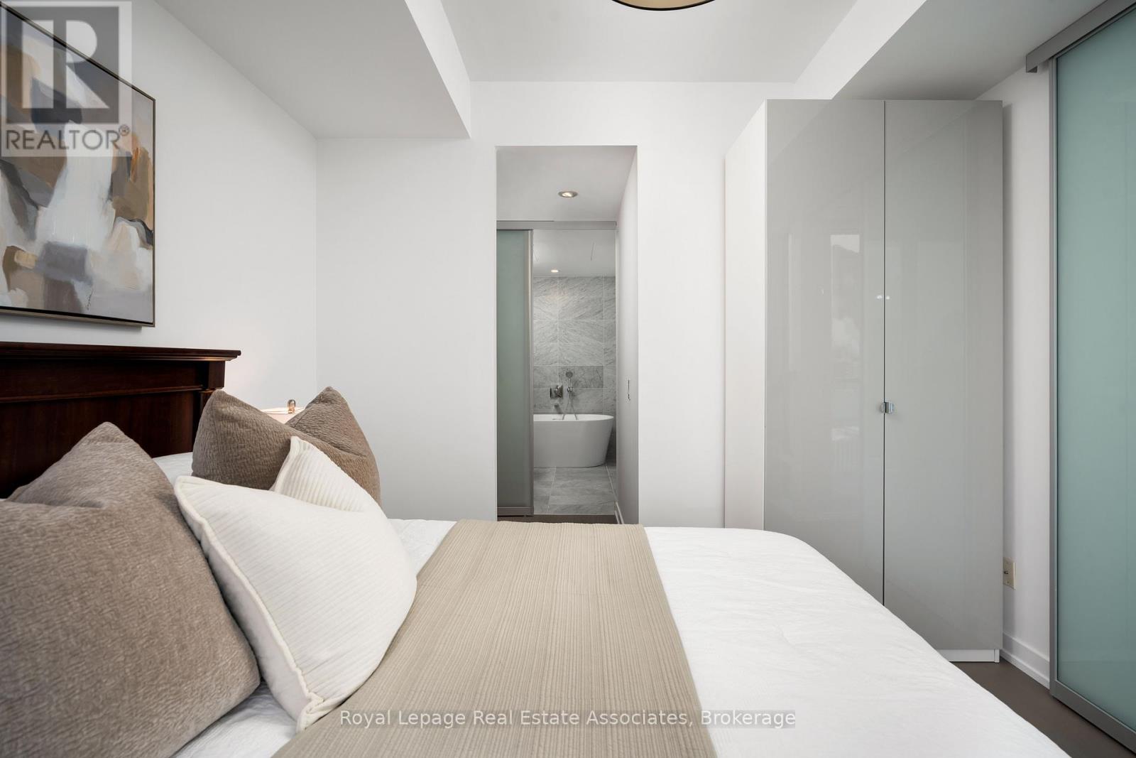 3706 - 488 University Avenue, Toronto, Ontario  L6H 3V8 - Photo 23 - C12762208