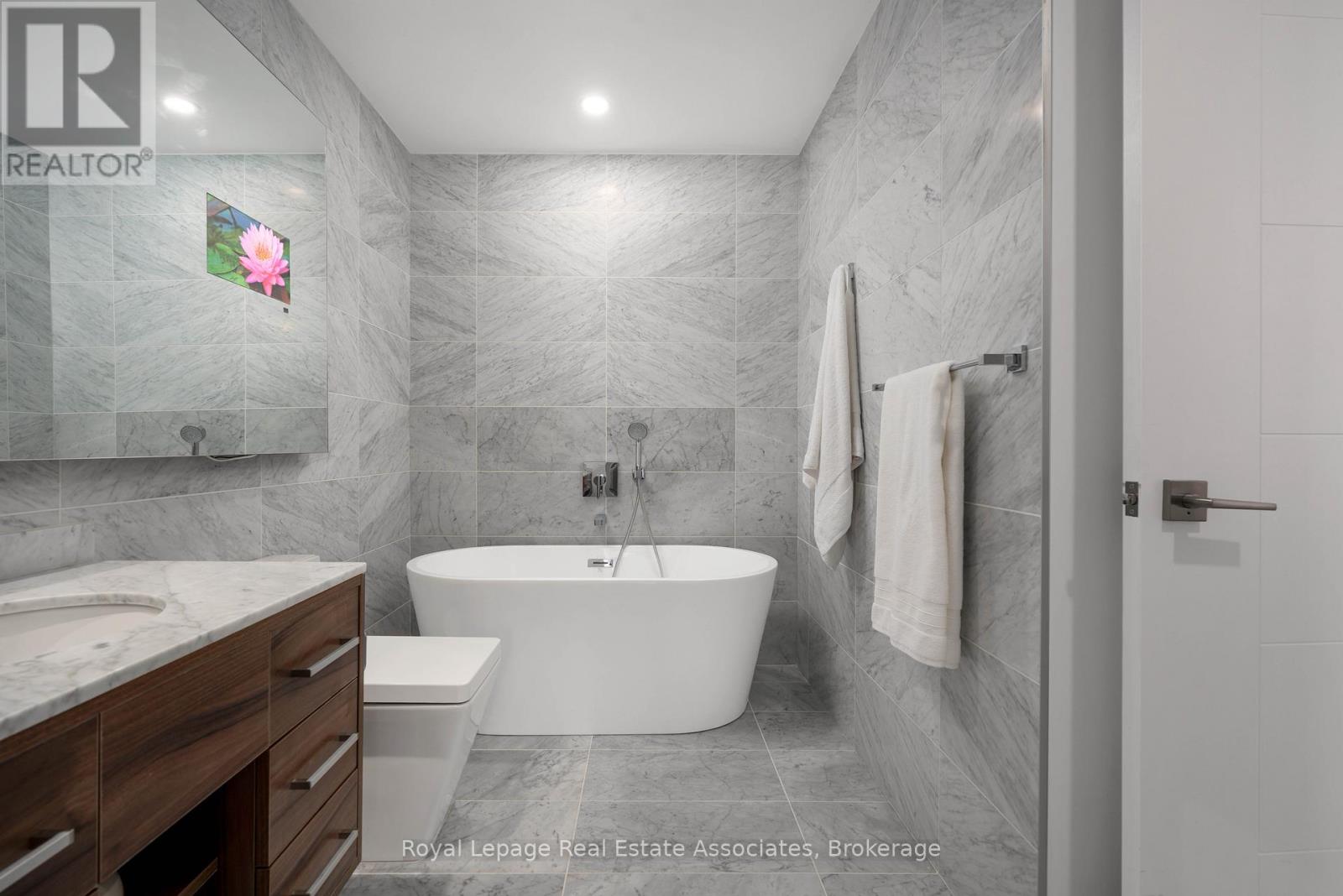 3706 - 488 University Avenue, Toronto, Ontario  L6H 3V8 - Photo 27 - C12762208