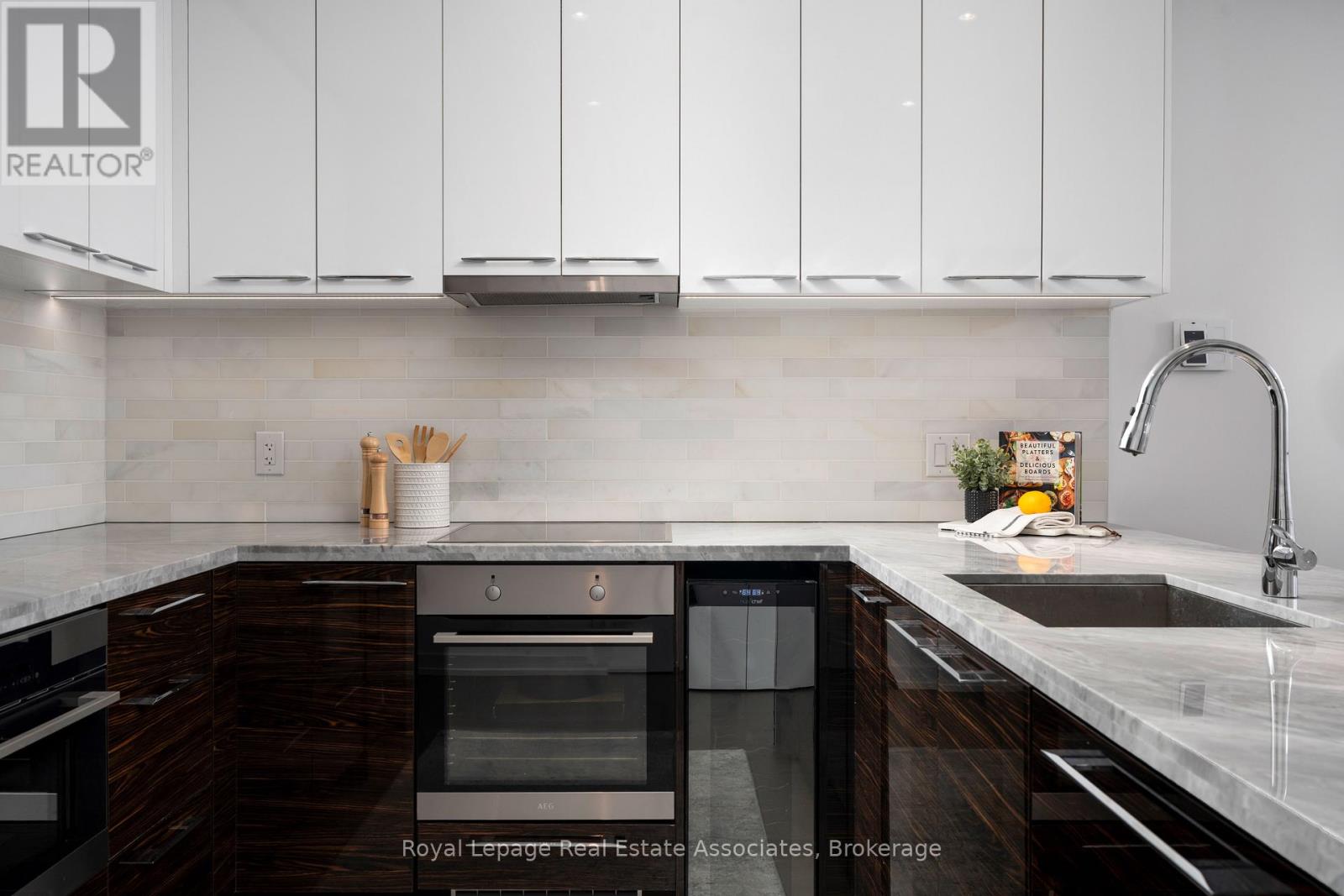 3706 - 488 University Avenue, Toronto, Ontario  L6H 3V8 - Photo 6 - C12762208