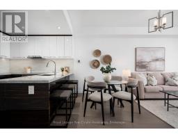 3706 - 488 UNIVERSITY AVENUE, Toronto, Ontario