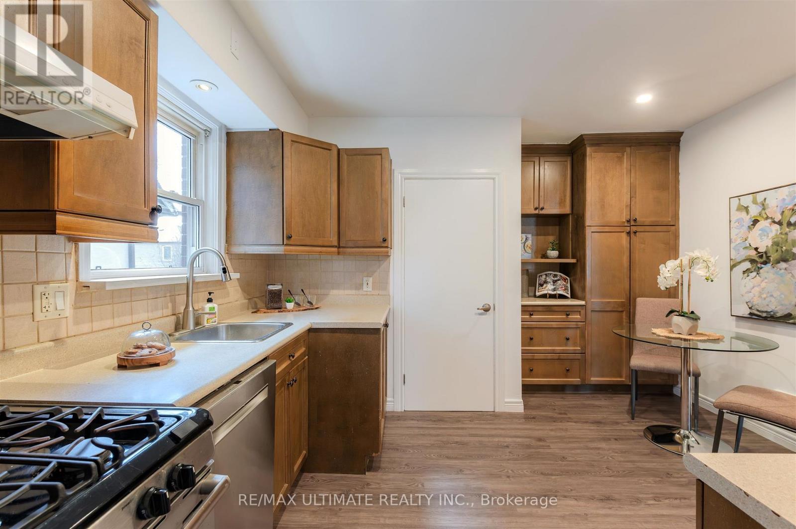 110 De Quincy Boulevard, Toronto, Ontario  M3H 1Y9 - Photo 14 - C12762332