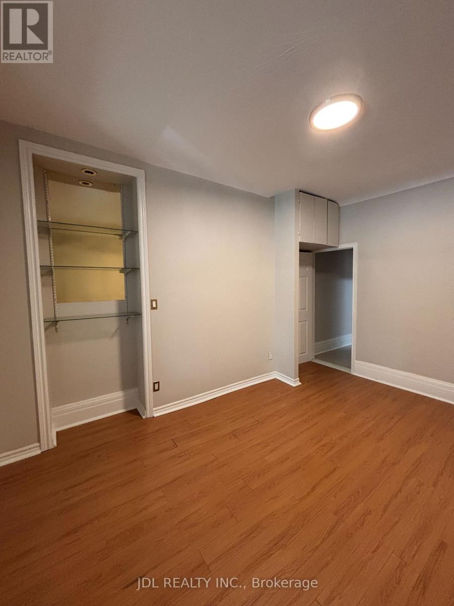 Main Floor - 593 Bathurst Street, Toronto, Ontario  M5S 2P8 - Photo 5 - C12762354