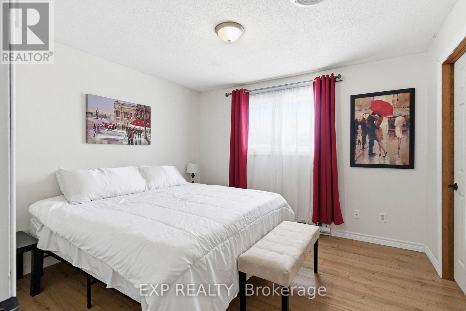 735 Montcalm Court, Cornwall, Ontario  K6H 6C2 - Photo 6 - X12762122