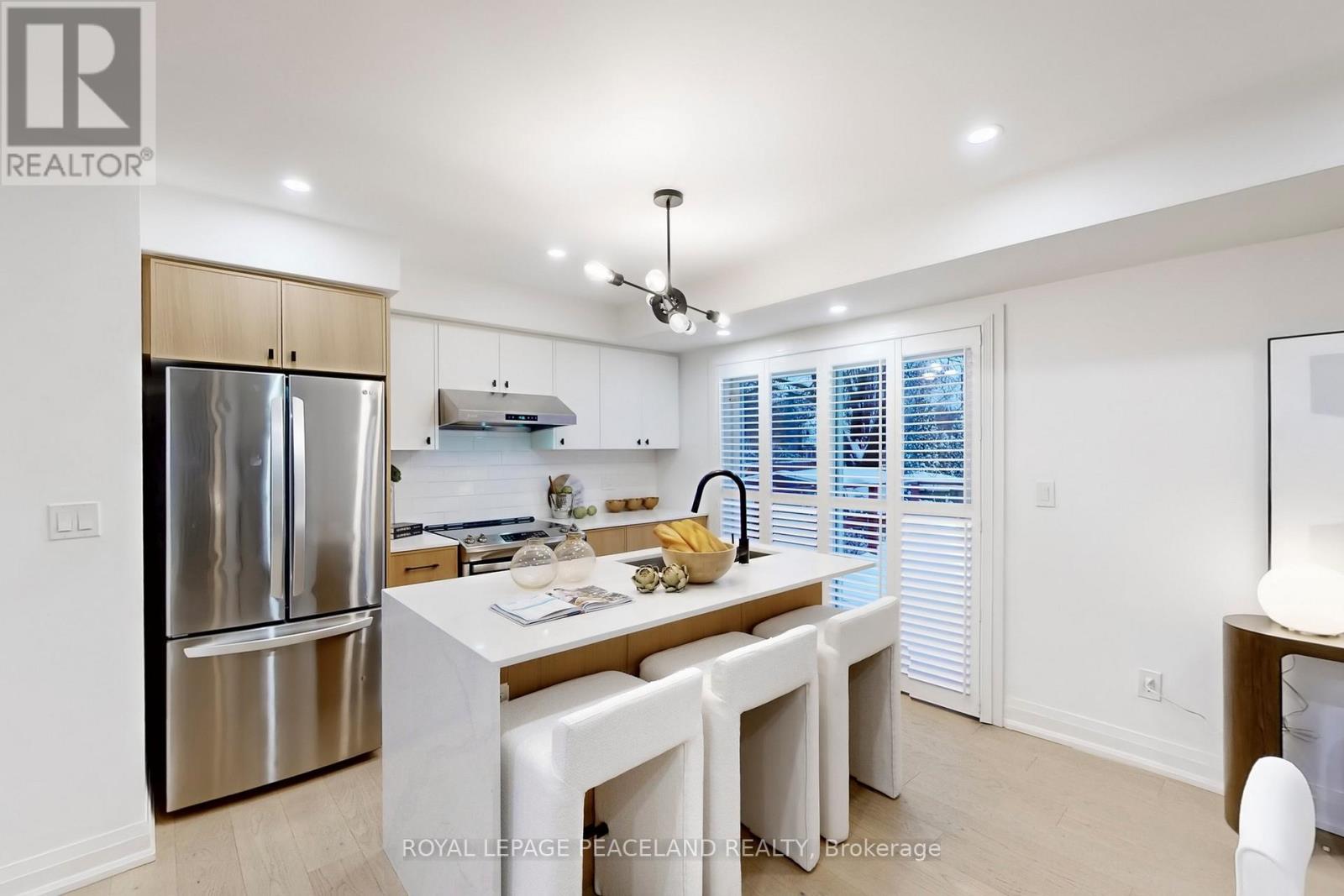 29 Rosita Crescent, Toronto, Ontario  M1L 1X7 - Photo 9 - E12761956