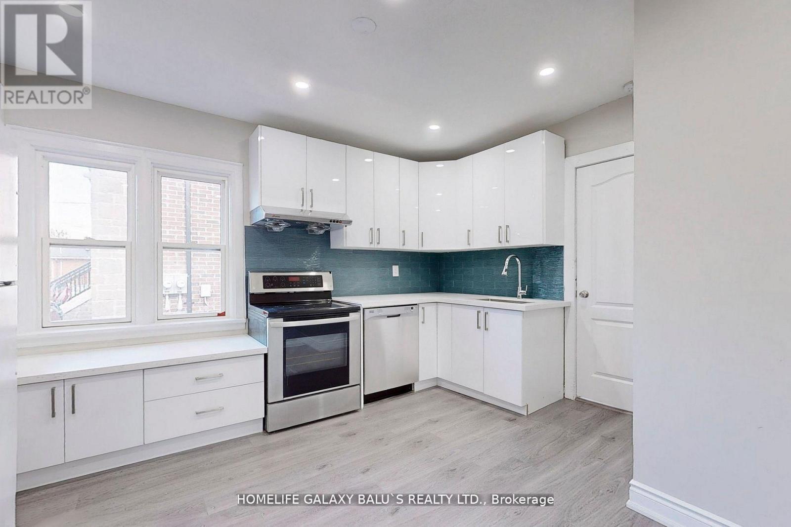 287 OLIVE AVENUE, Oshawa, Ontario