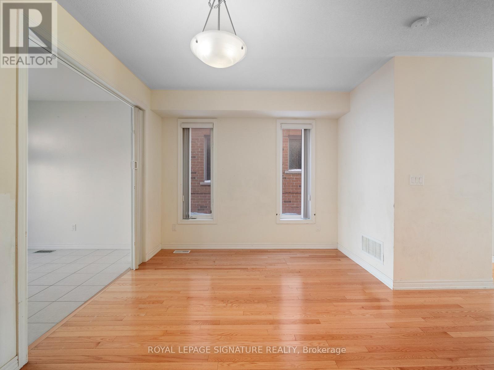 13 Lily Cup Avenue, Toronto, Ontario  M1L 0H4 - Photo 5 - E12762132