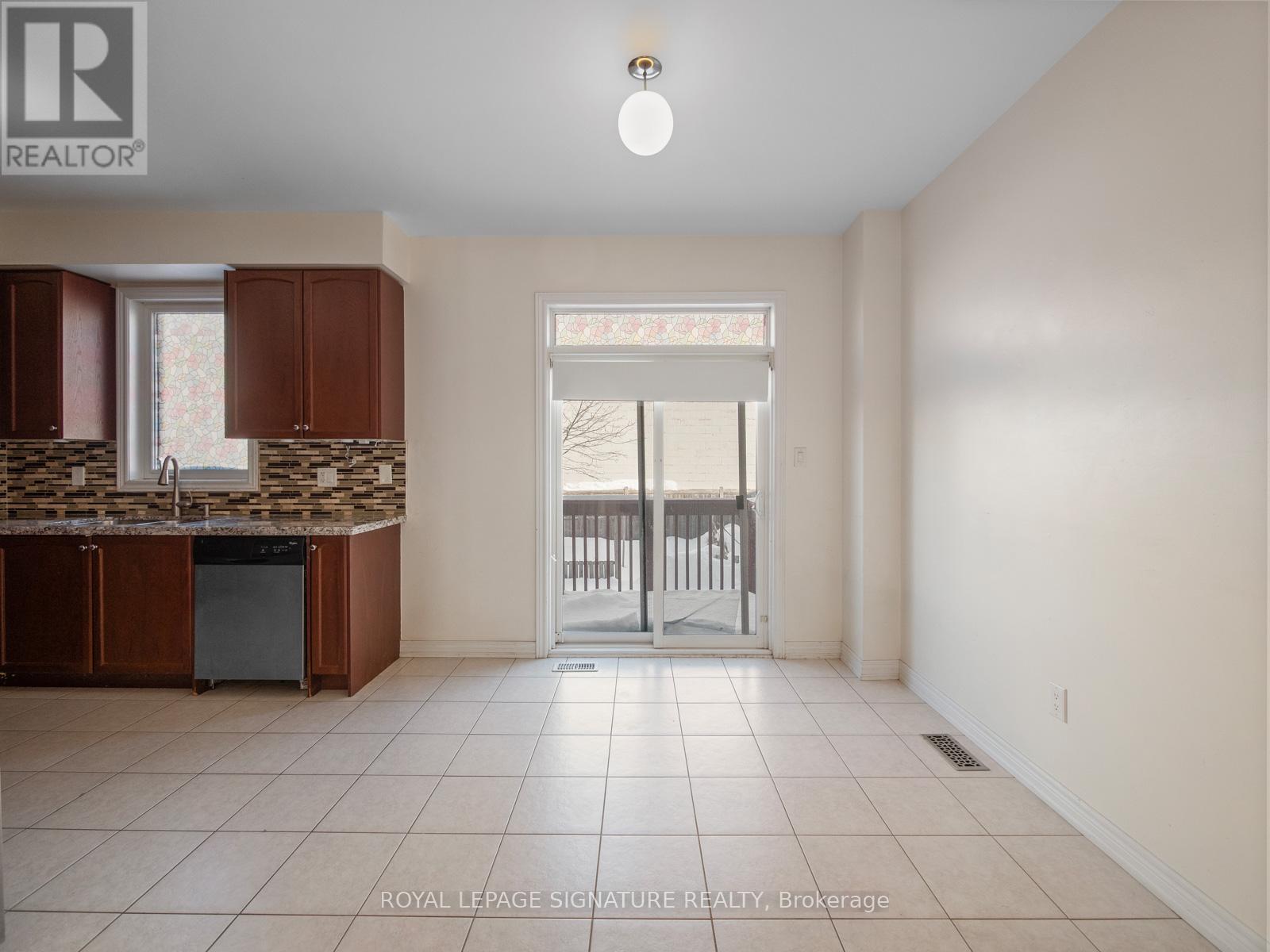 13 Lily Cup Avenue, Toronto, Ontario  M1L 0H4 - Photo 6 - E12762132
