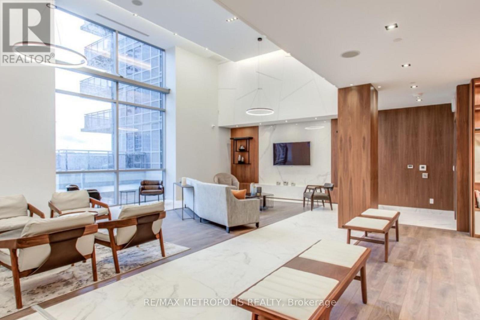 1521 - 275 Village Green Square, Toronto, Ontario  M1S 0L8 - Photo 2 - E12762212