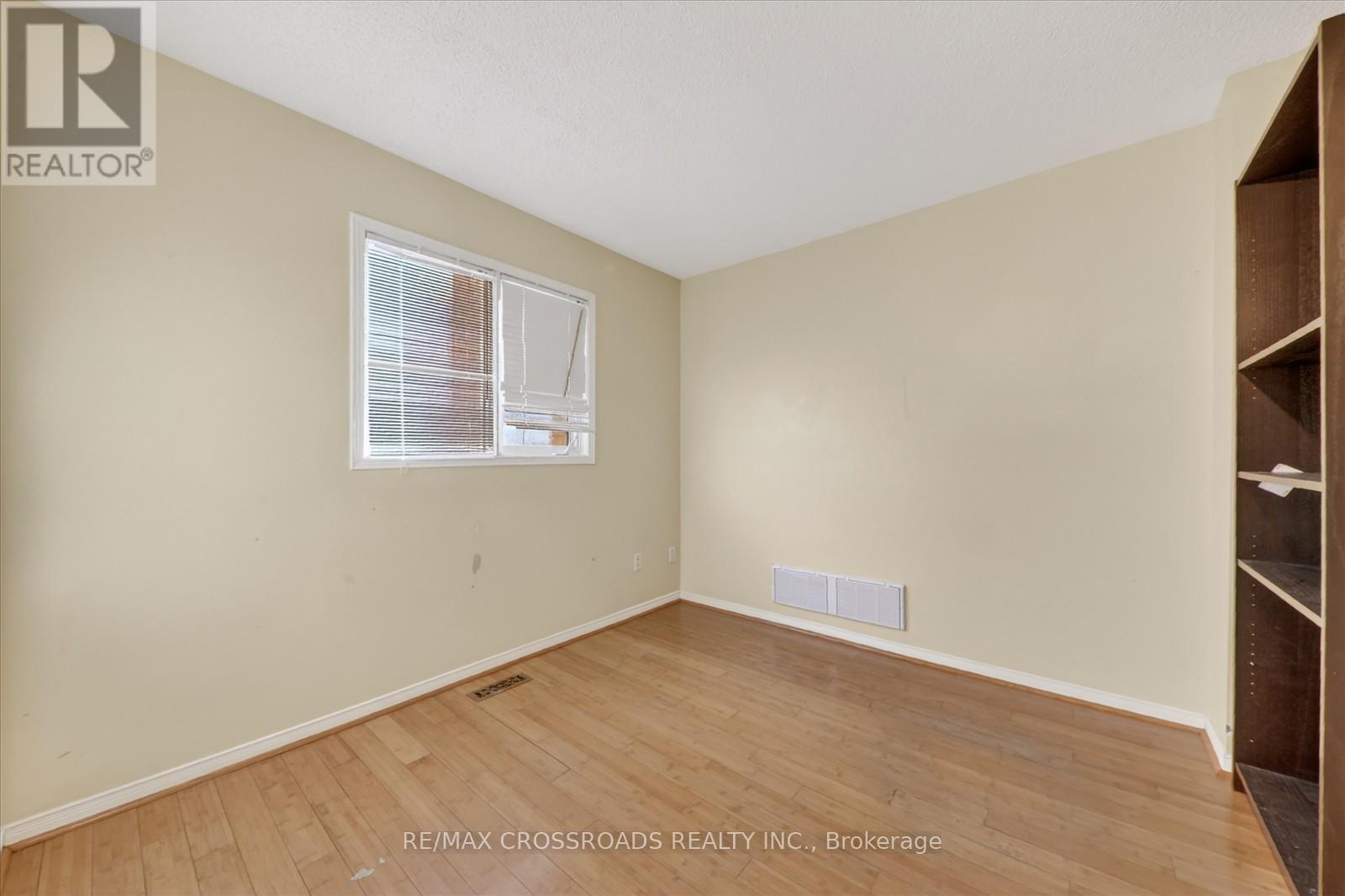 6 Gillingham Street, Toronto, Ontario  M1B 5X1 - Photo 18 - E12762328