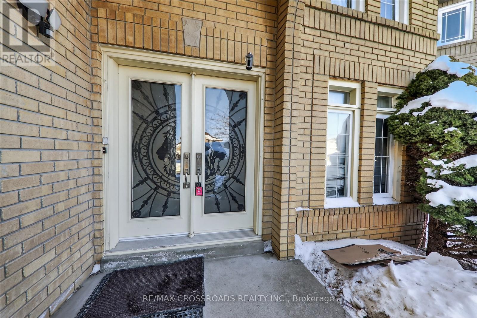 6 Gillingham Street, Toronto, Ontario  M1B 5X1 - Photo 5 - E12762328