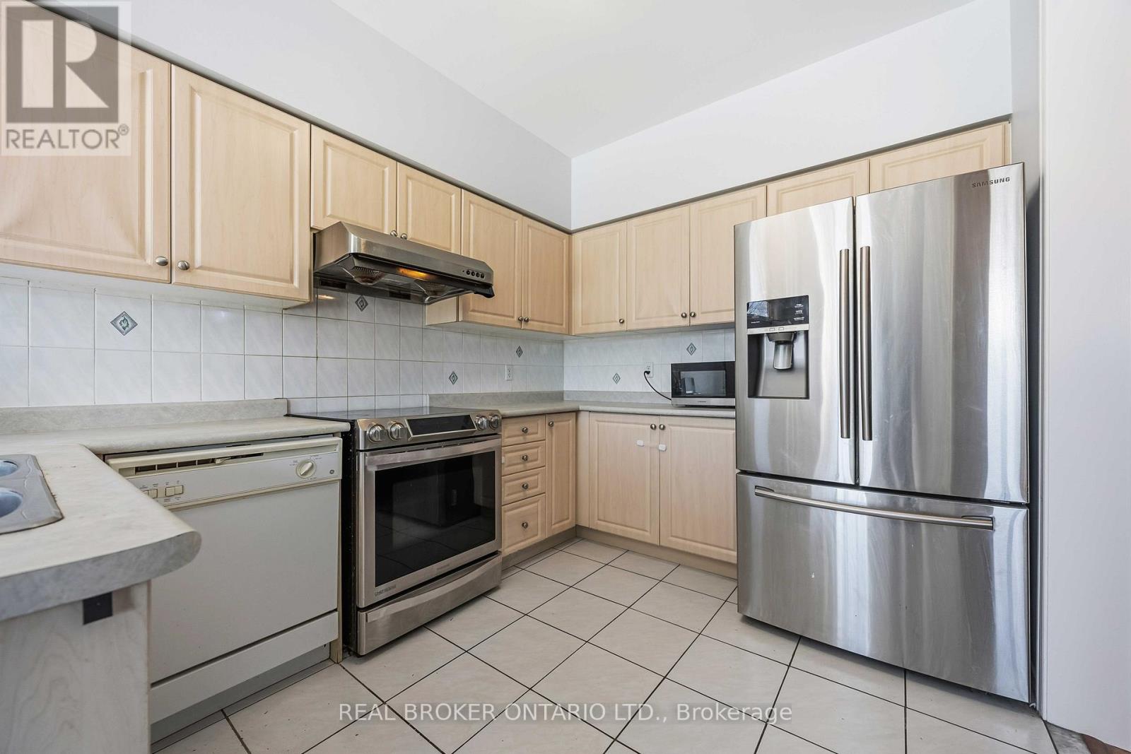 8 Medley Crescent, Markham, Ontario  L3S 4M8 - Photo 19 - N12762040