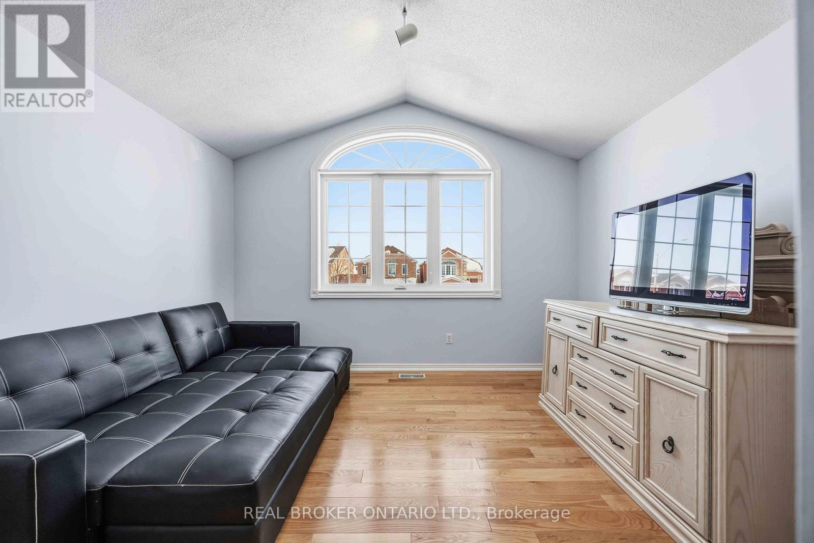 8 Medley Crescent, Markham, Ontario  L3S 4M8 - Photo 30 - N12762040